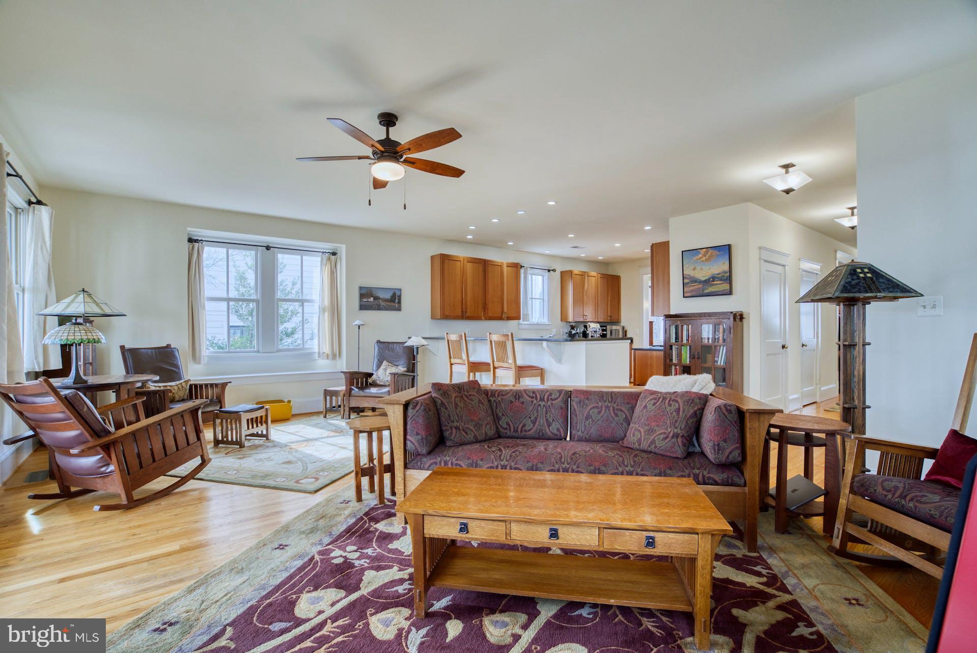 CLARENDON - Residential