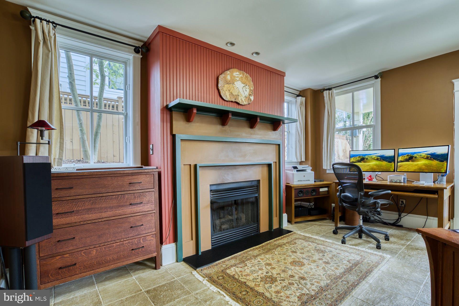 CLARENDON - Residential