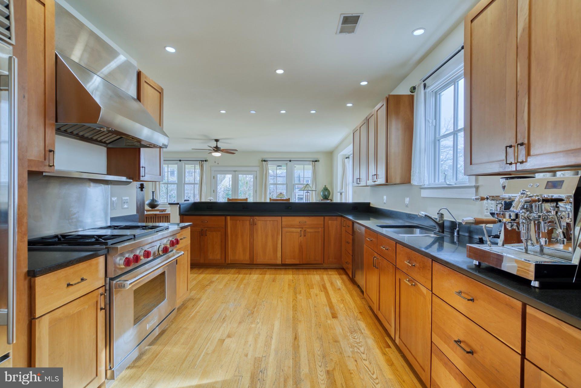 CLARENDON - Residential