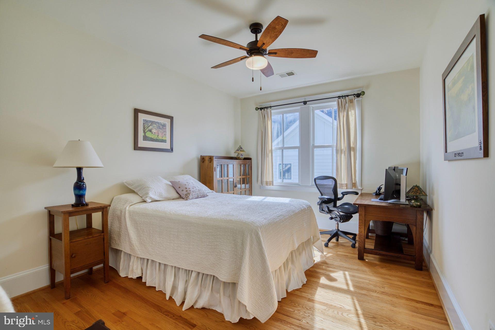 CLARENDON - Residential