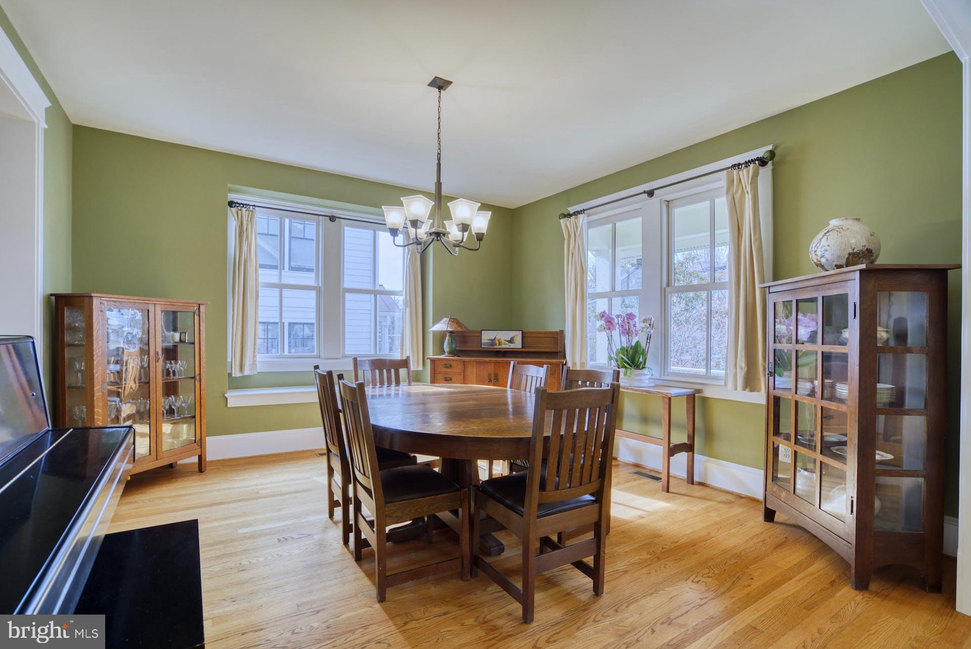 CLARENDON - Residential