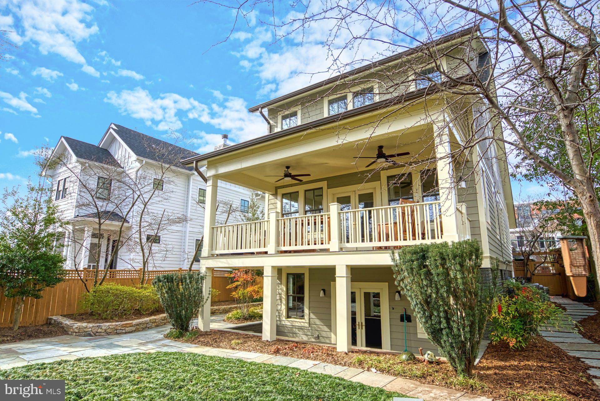 CLARENDON - Residential