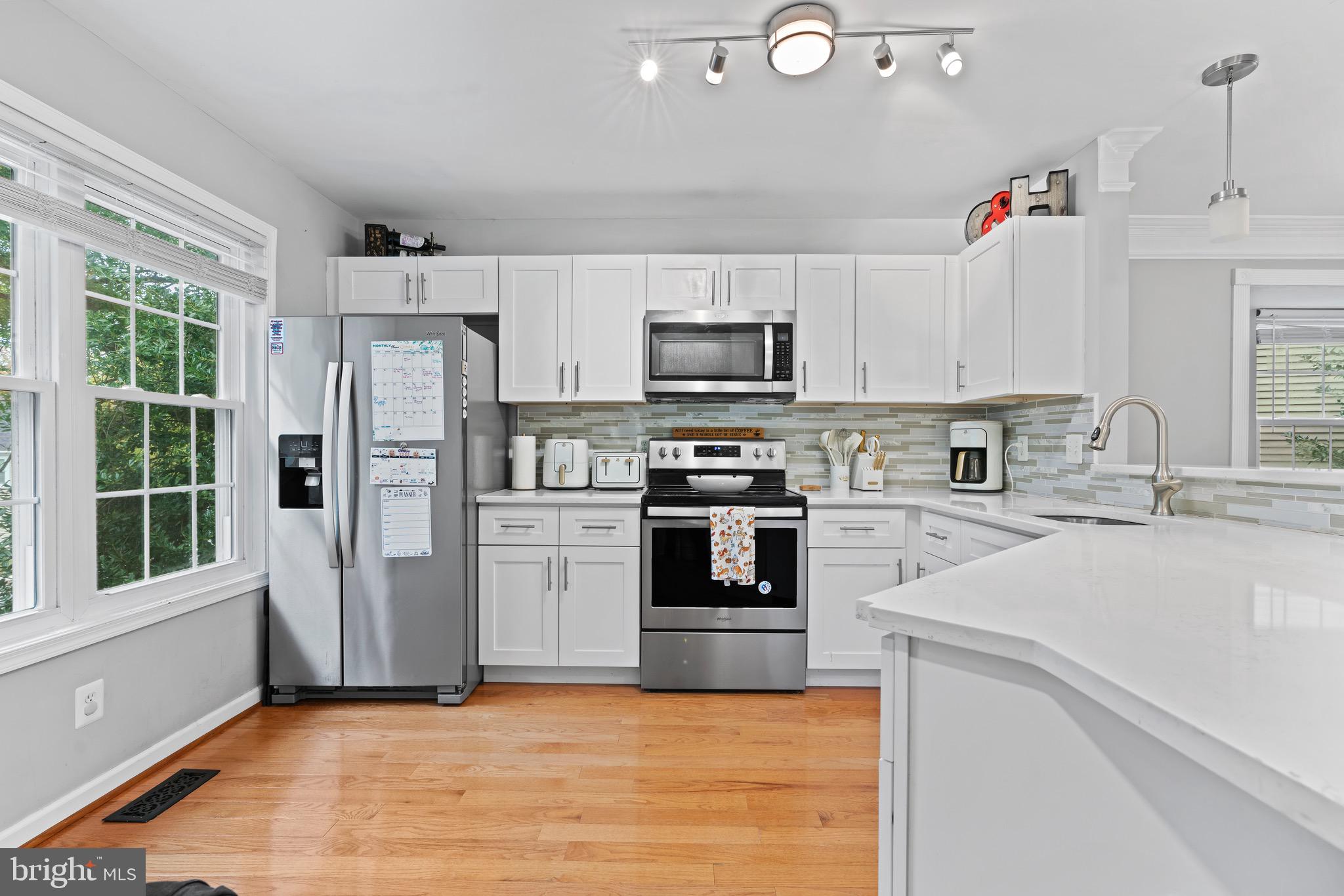 GUNNERS LAKE VILLAGE - Residential