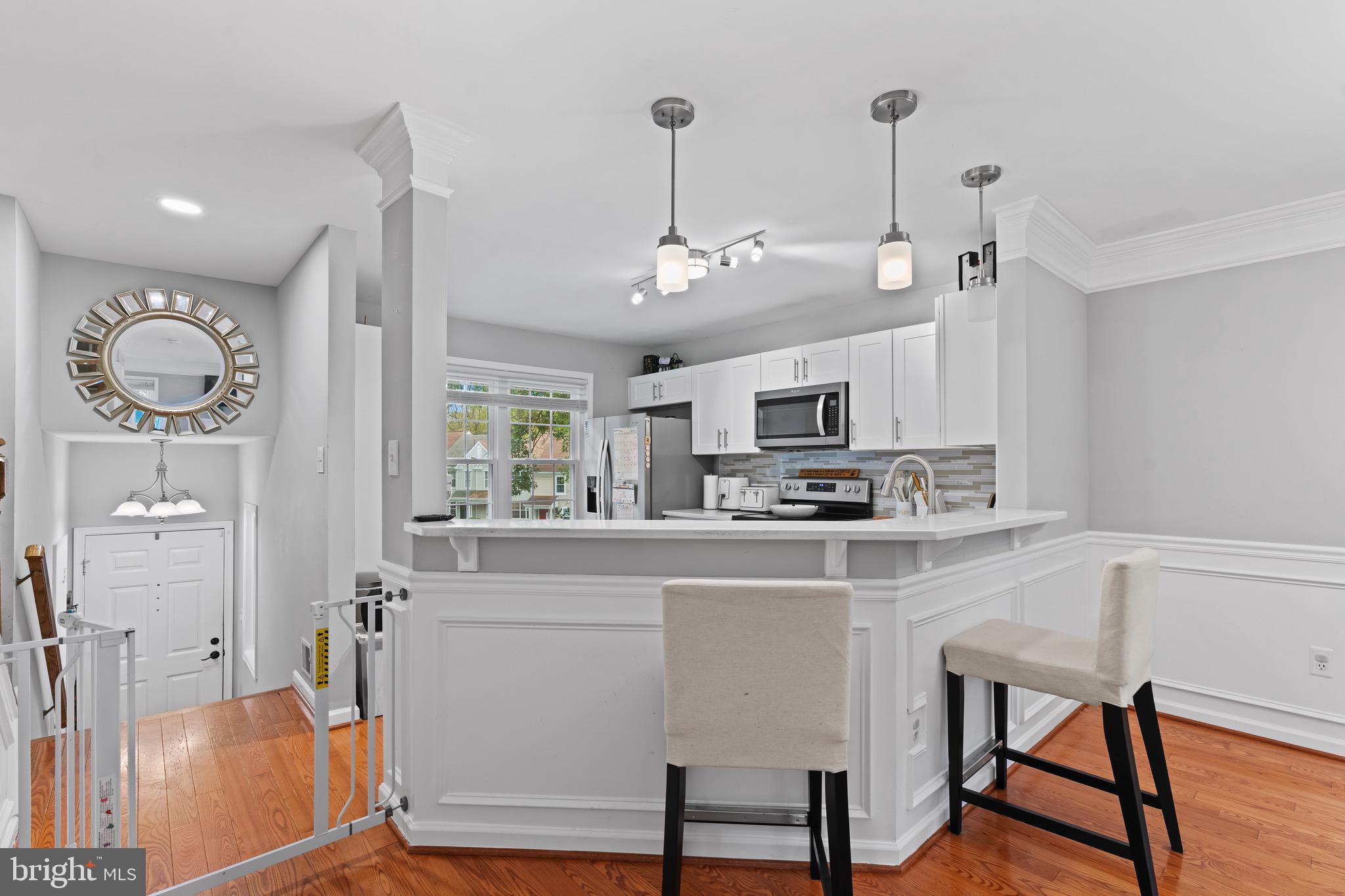 GUNNERS LAKE VILLAGE - Residential