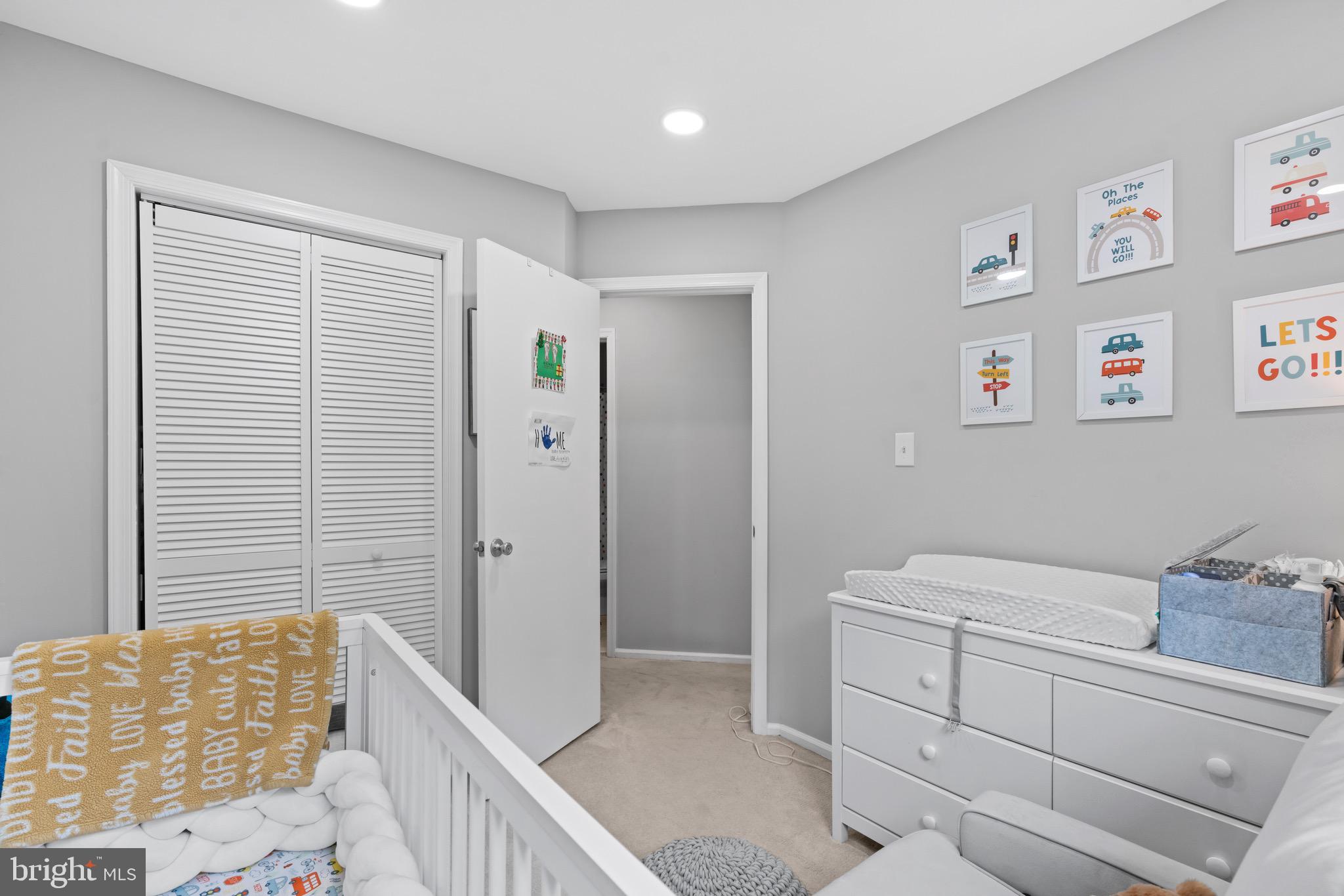 GUNNERS LAKE VILLAGE - Residential