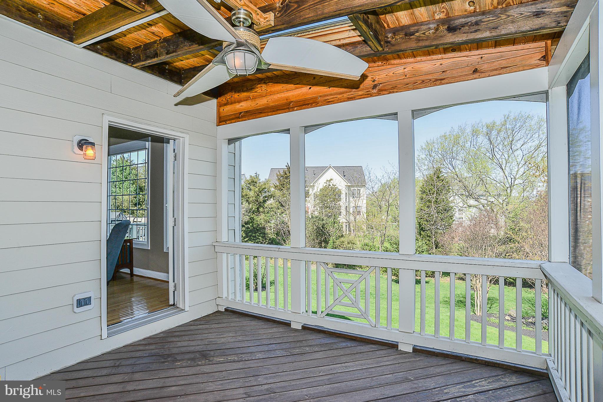 LANSDOWNE ON THE POTOMAC - Residential