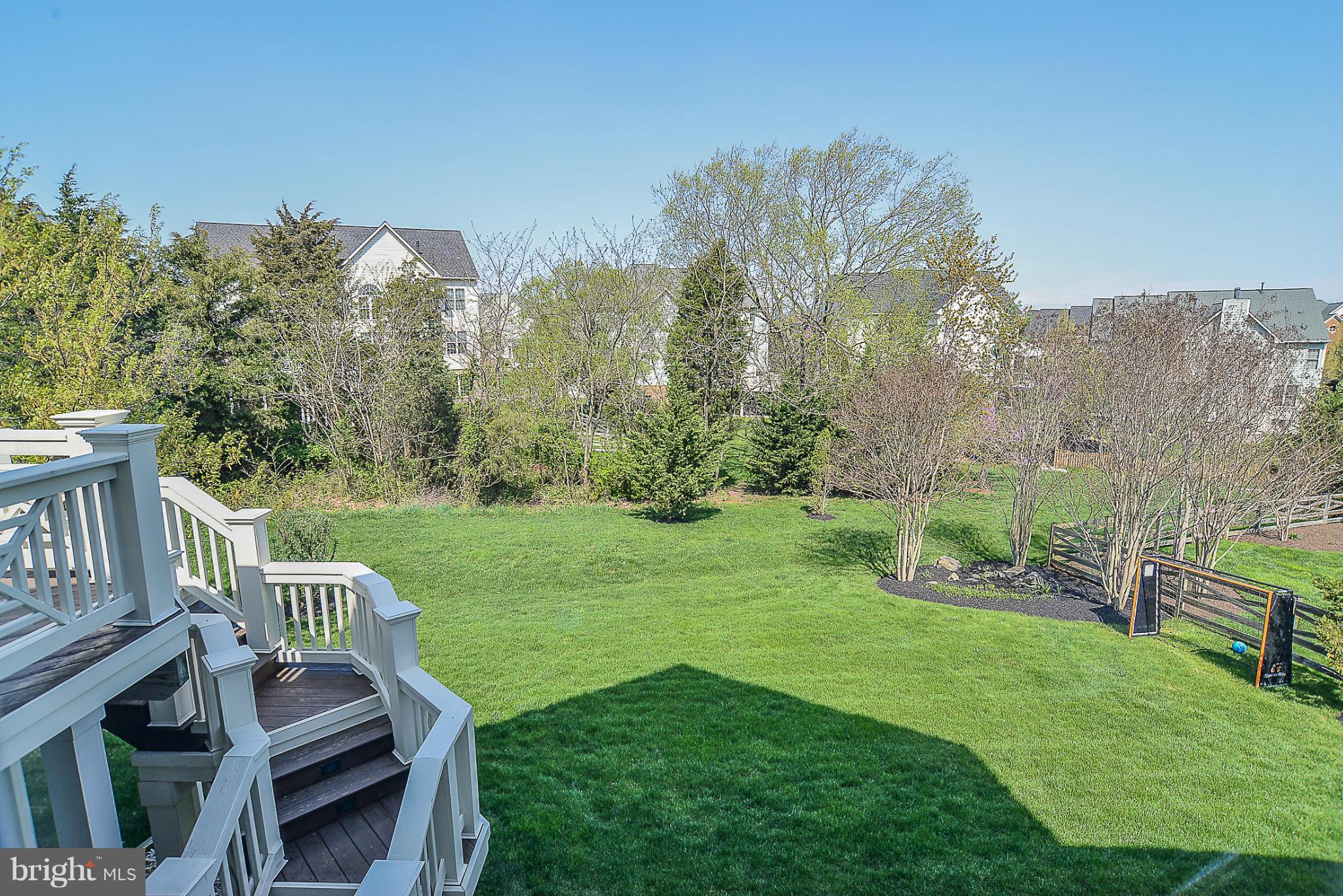 LANSDOWNE ON THE POTOMAC - Residential