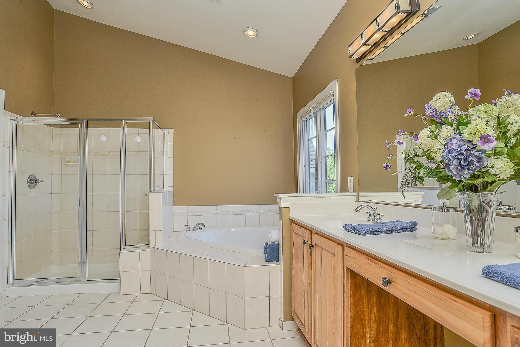 LANSDOWNE ON THE POTOMAC - Residential