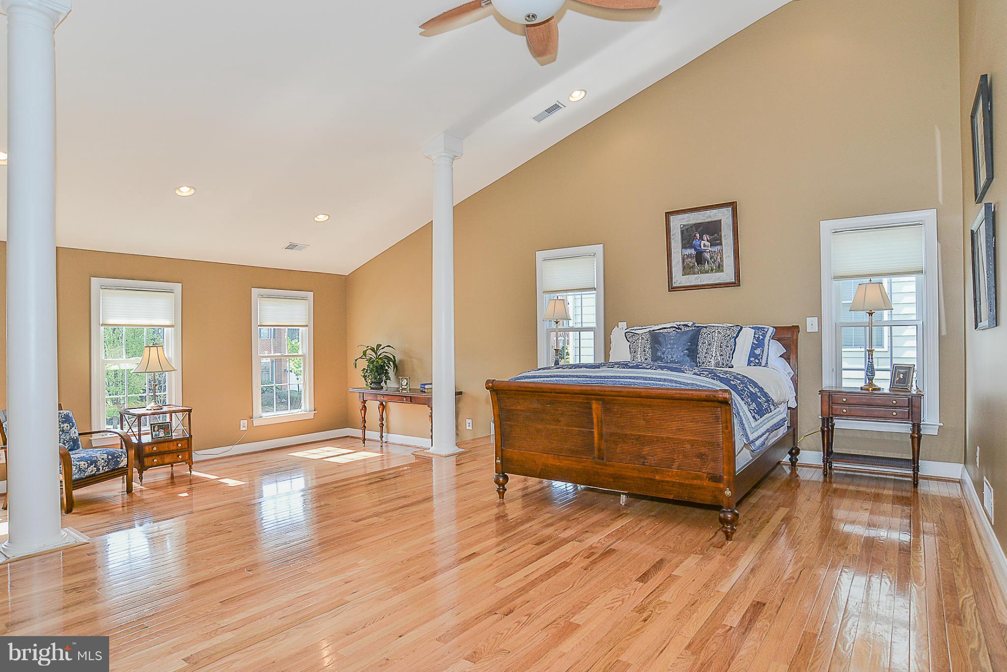 LANSDOWNE ON THE POTOMAC - Residential