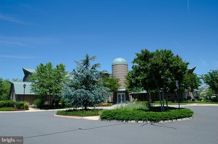 LANSDOWNE ON THE POTOMAC - Residential