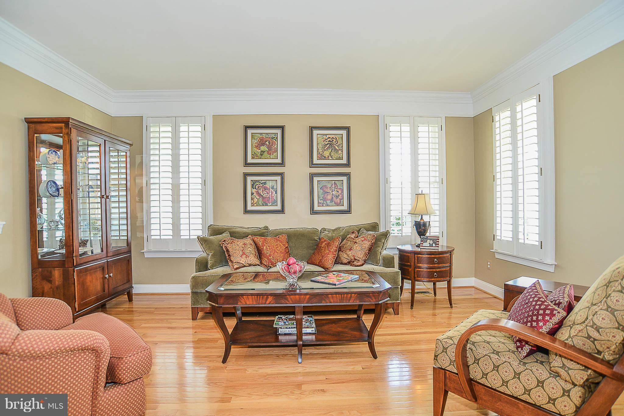 LANSDOWNE ON THE POTOMAC - Residential