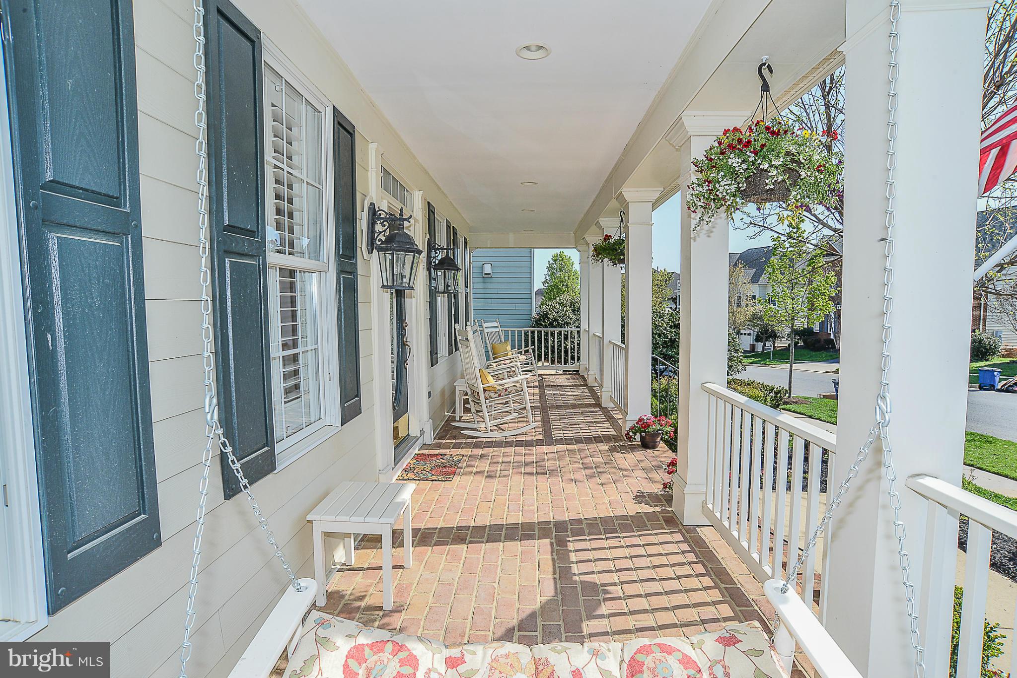 LANSDOWNE ON THE POTOMAC - Residential