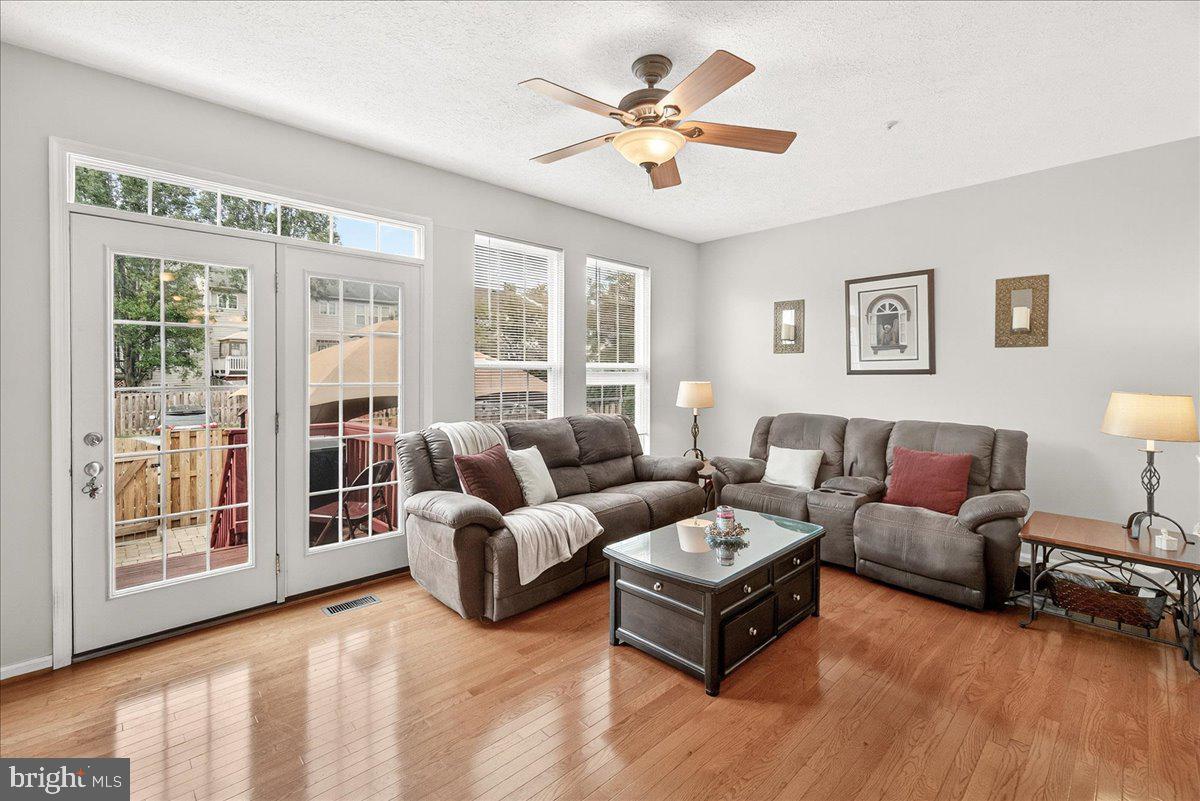 DEARBOUGHT - Residential