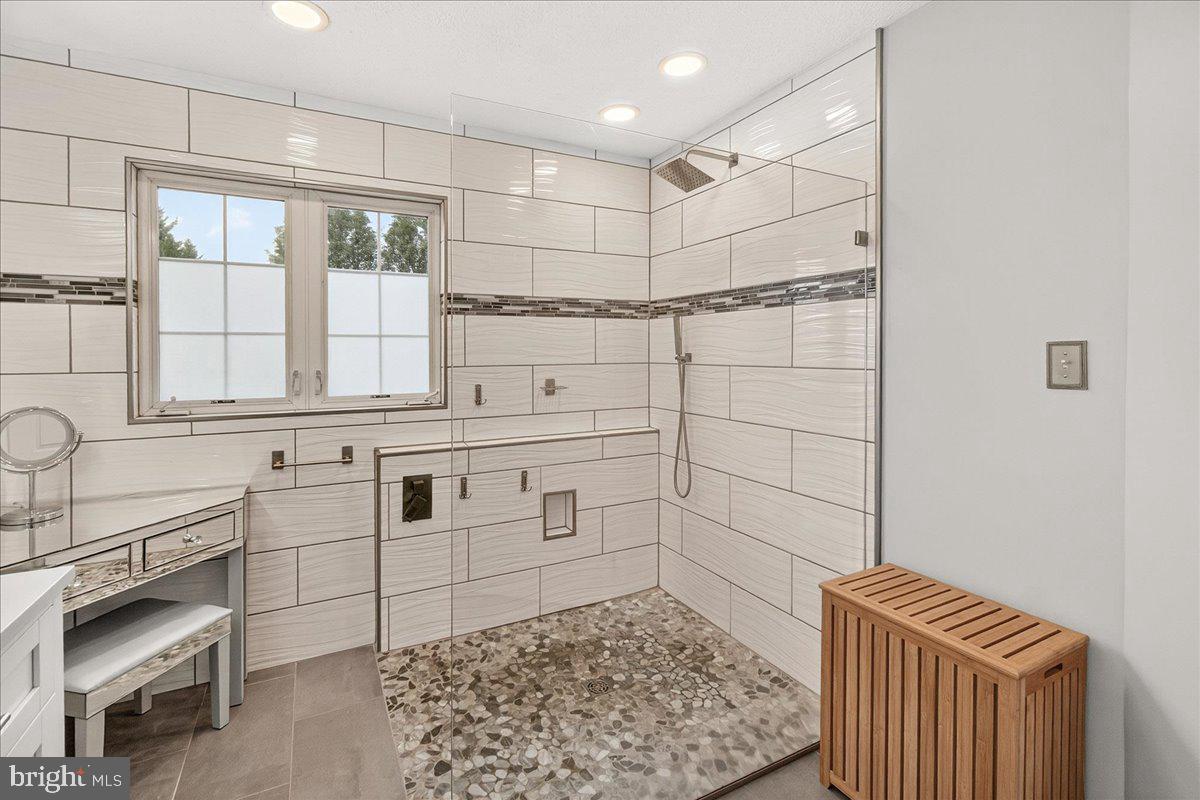 DEARBOUGHT - Residential