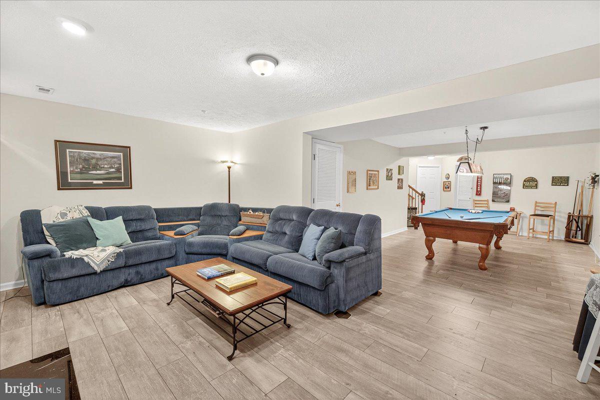 DEARBOUGHT - Residential