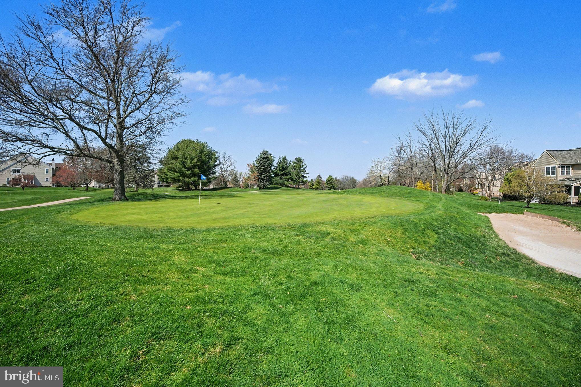 PINECREST - Residential