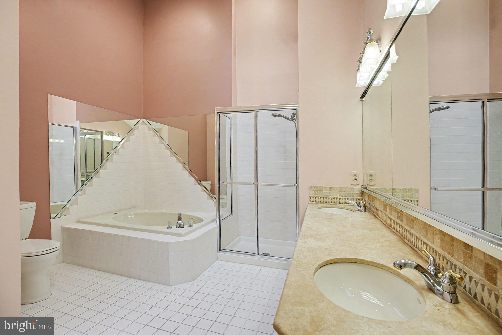 PINECREST - Residential