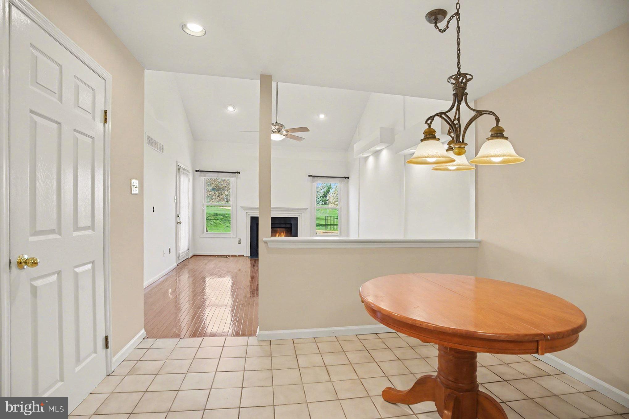 PINECREST - Residential