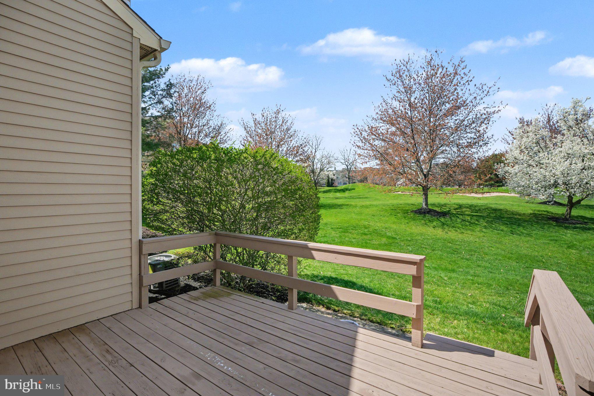 PINECREST - Residential