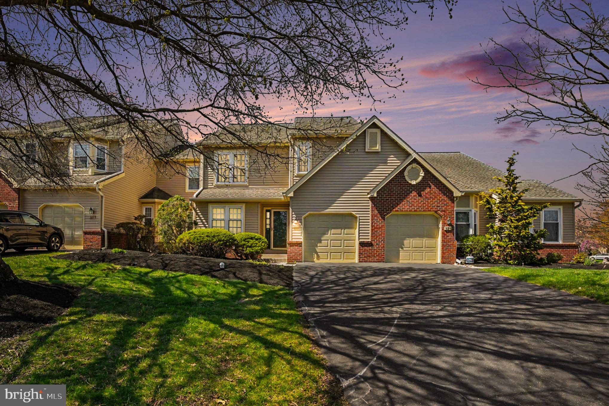 PINECREST - Residential