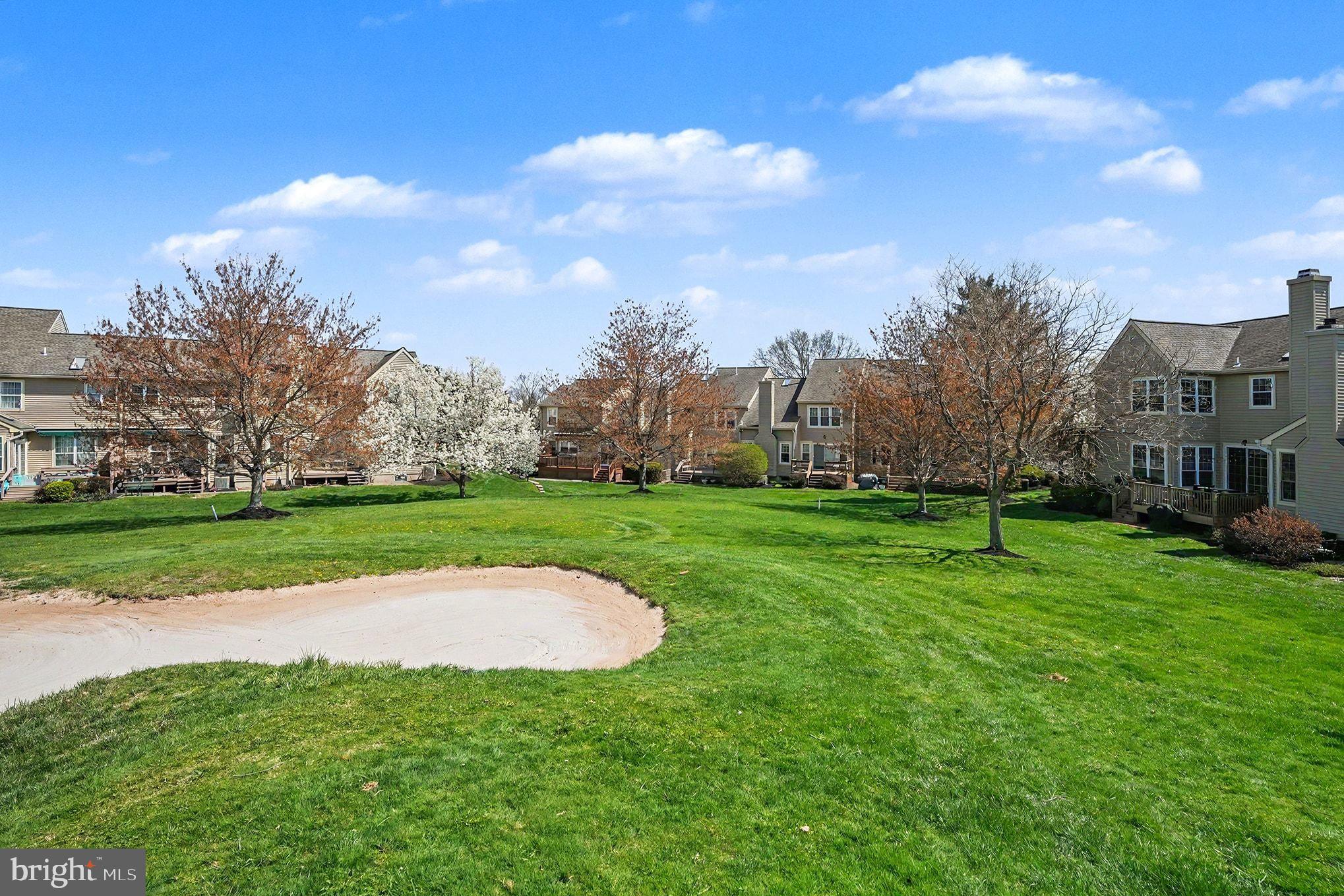 PINECREST - Residential