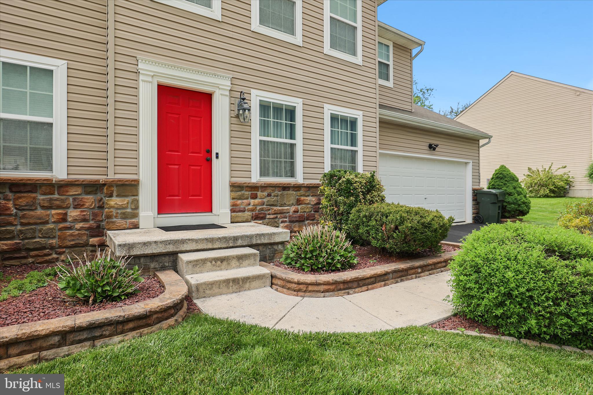 135 SURREY LANE