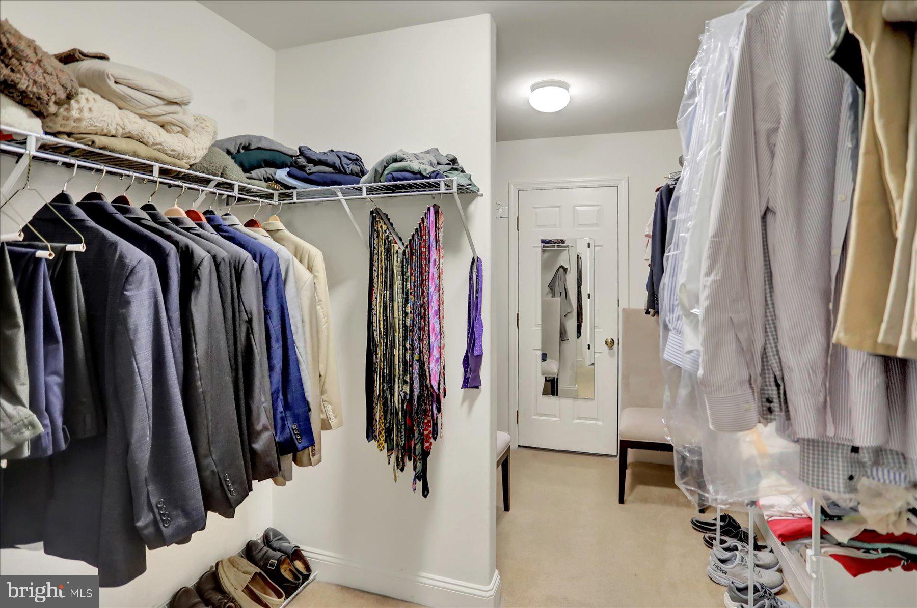 WINDING HILLS - Residential