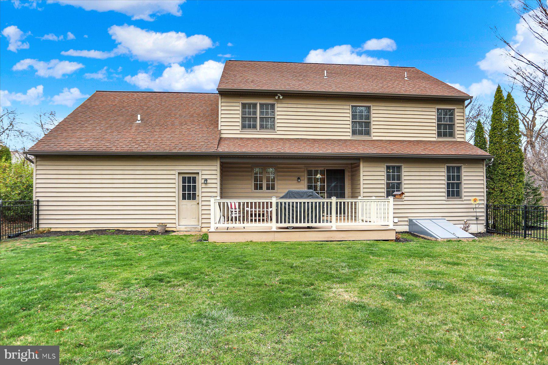 WINDING HILLS - Residential
