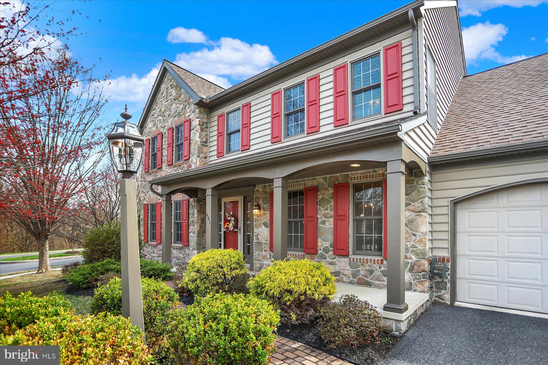 WINDING HILLS - Residential