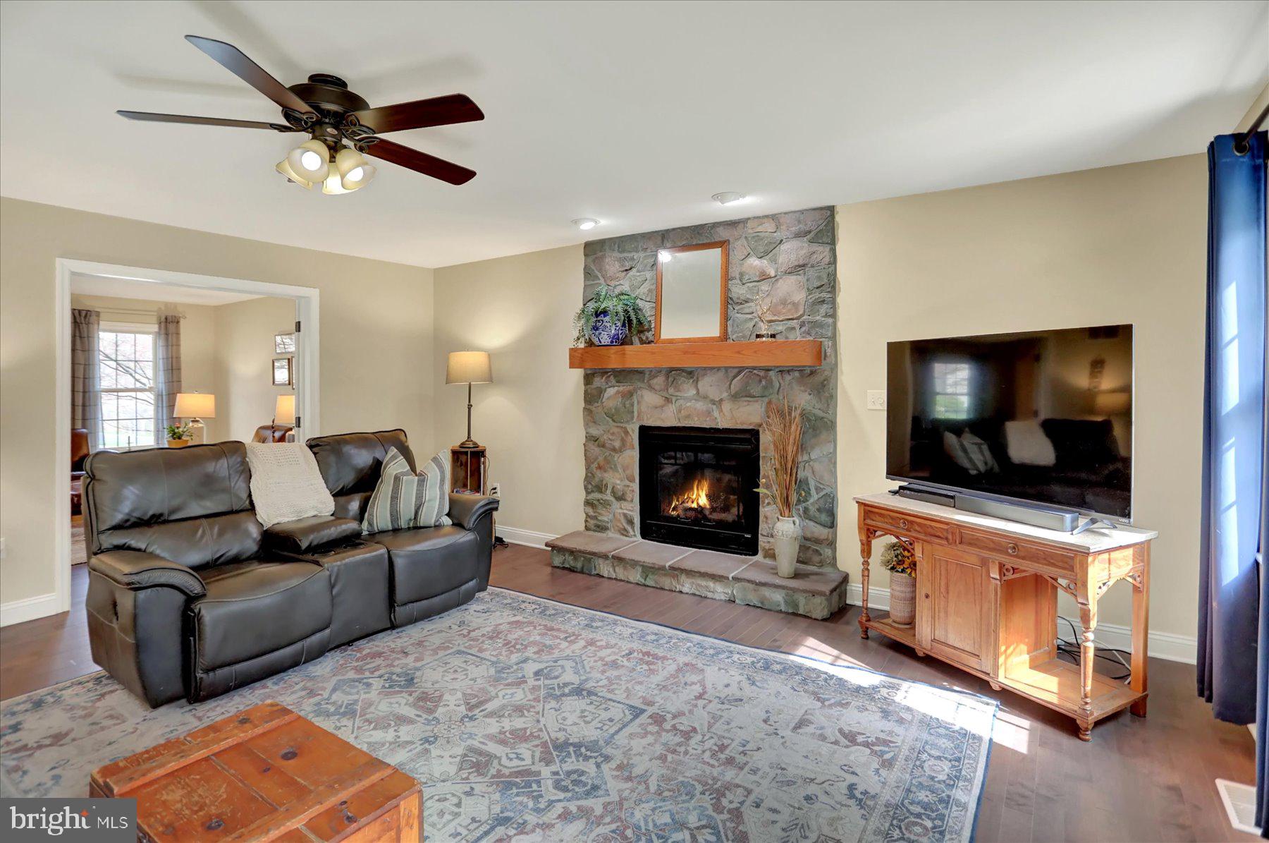 WINDING HILLS - Residential