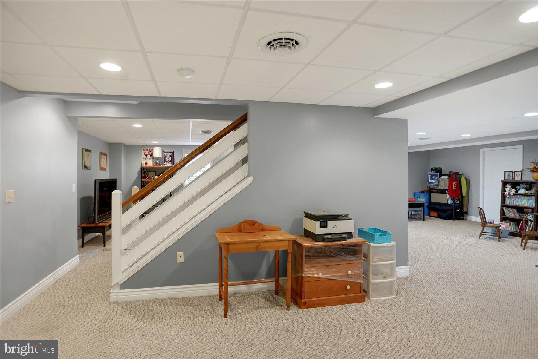 WINDING HILLS - Residential