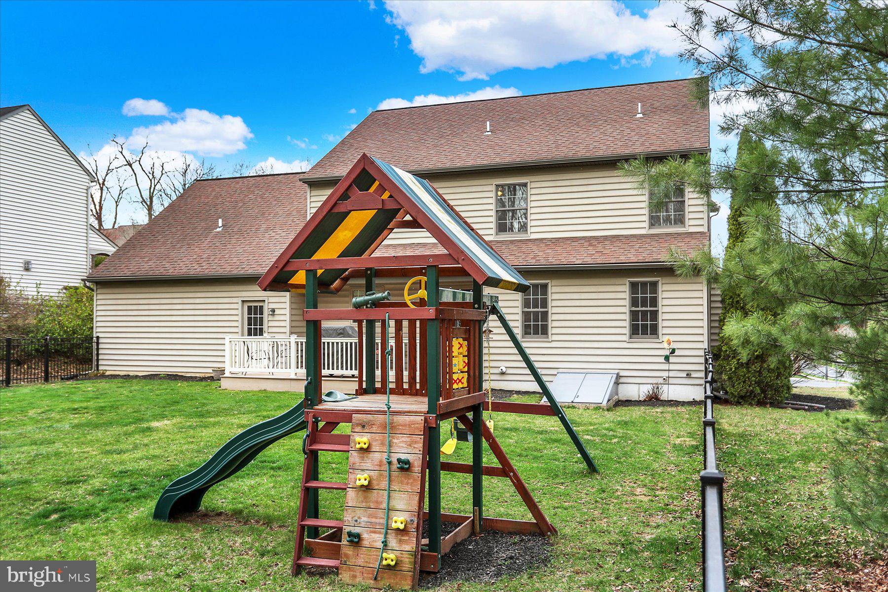 WINDING HILLS - Residential