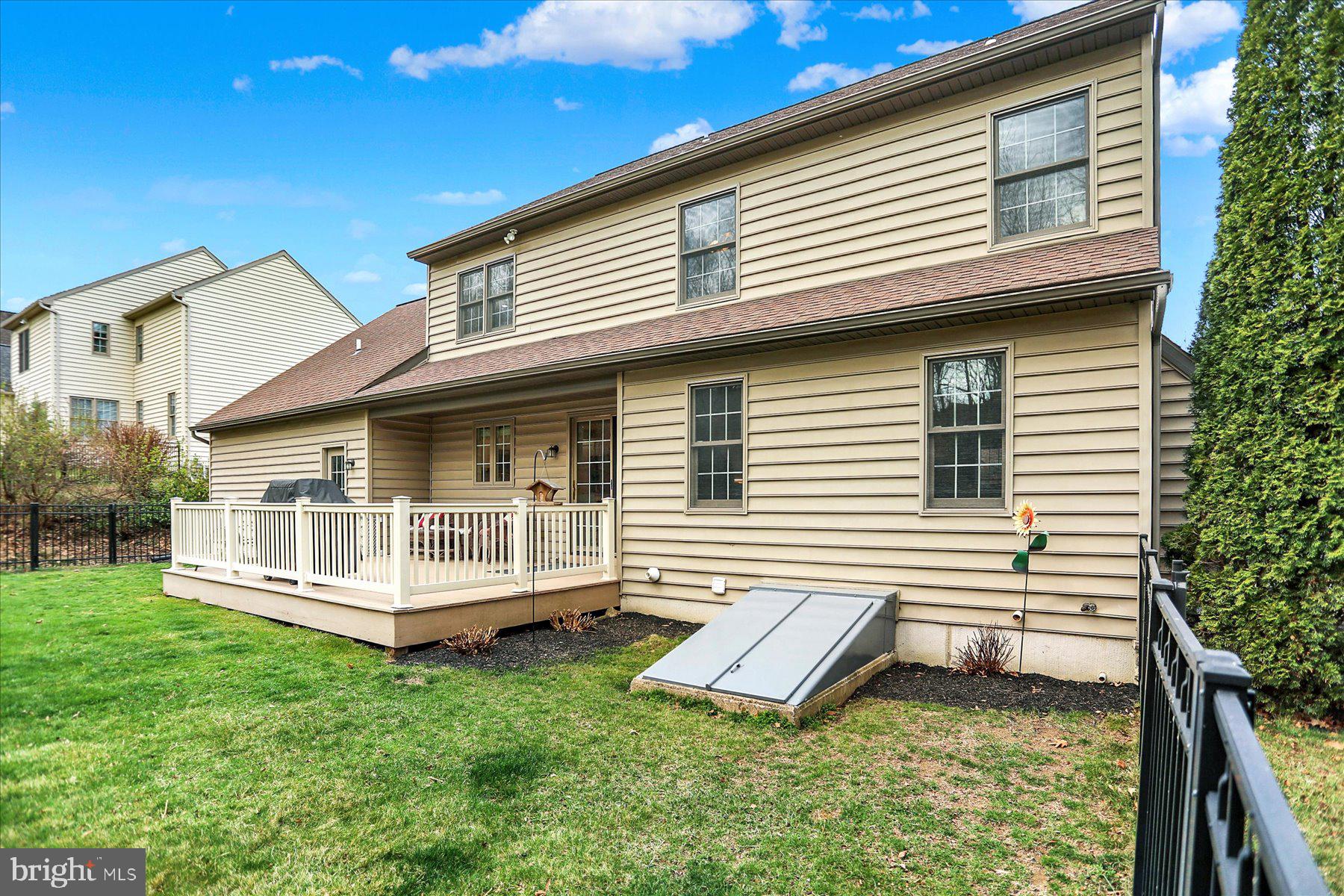 WINDING HILLS - Residential