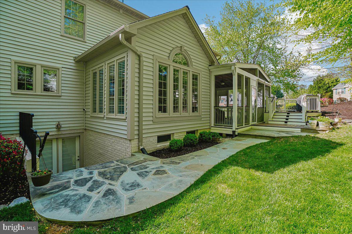 WOODS AT SOUTH RUN - Residential