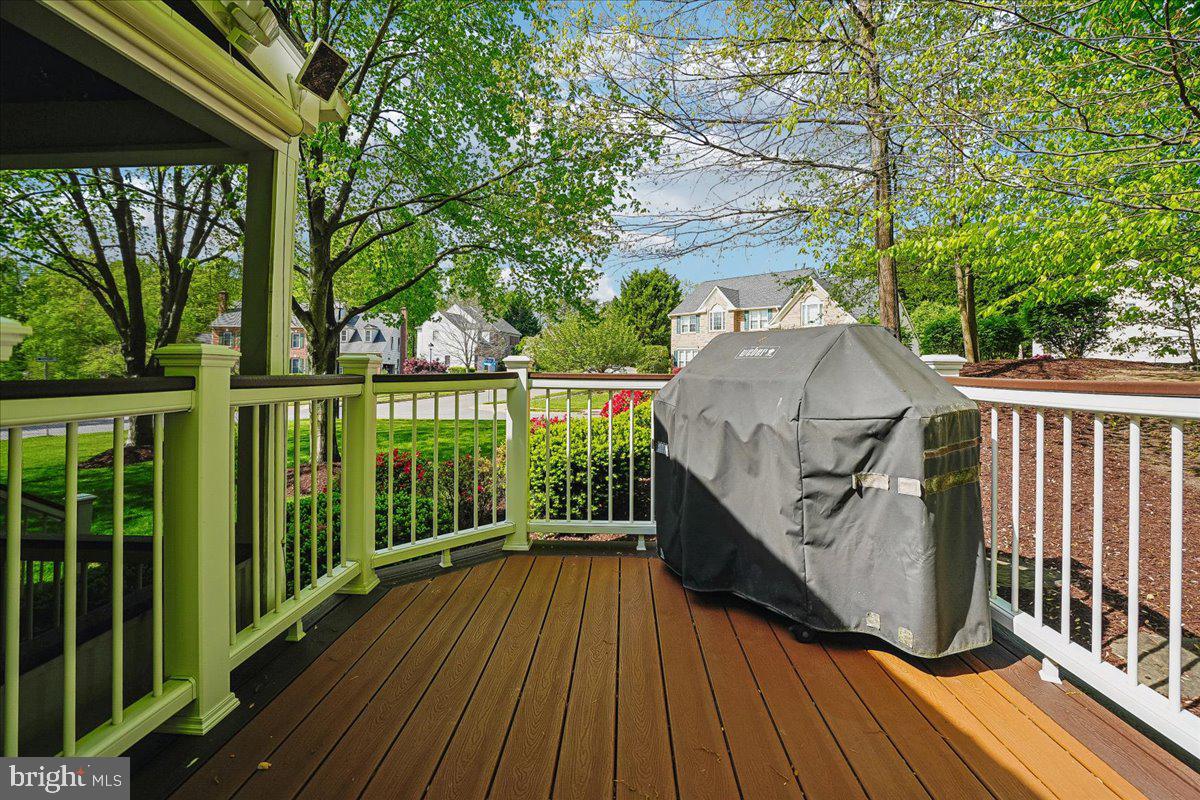 WOODS AT SOUTH RUN - Residential