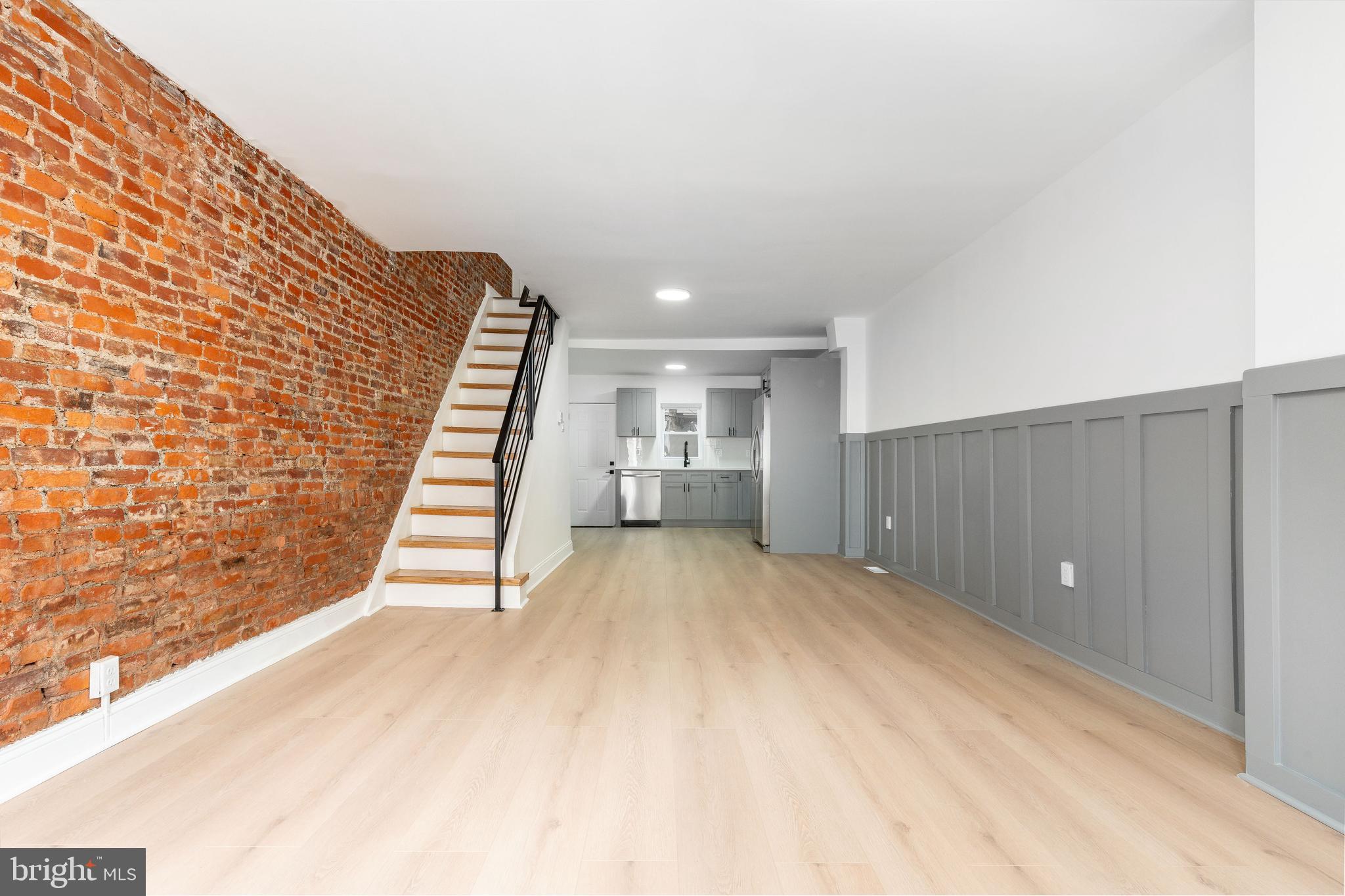 POINT BREEZE - Residential