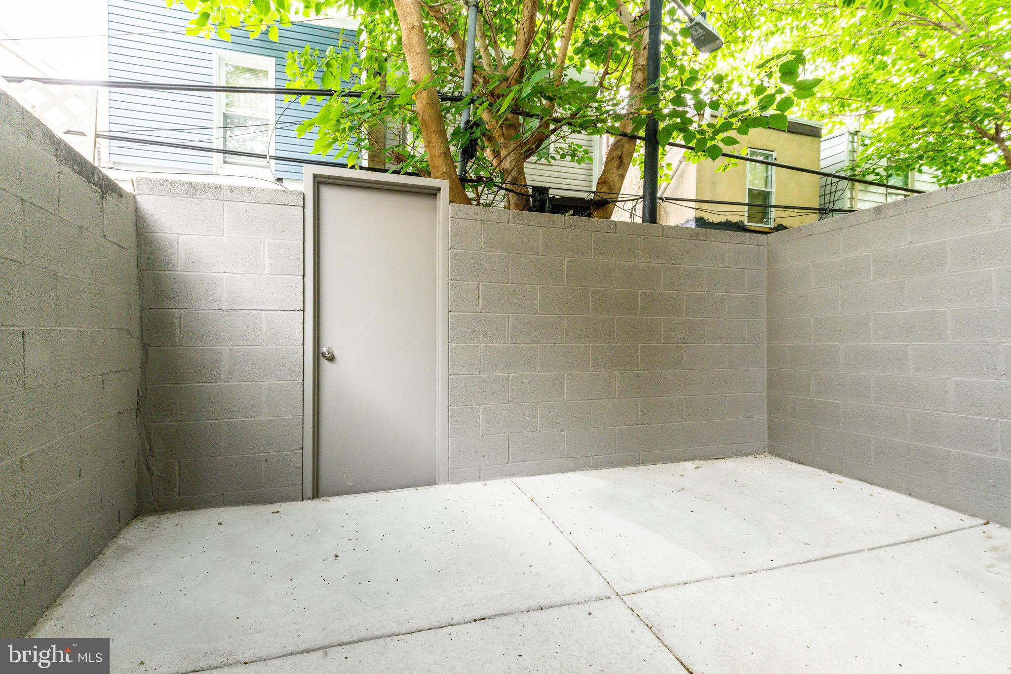 POINT BREEZE - Residential