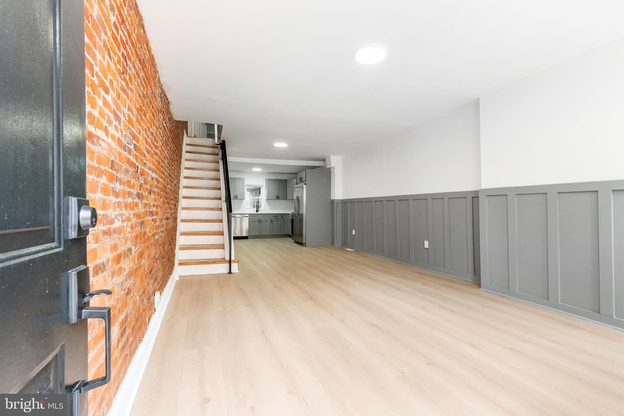 POINT BREEZE - Residential