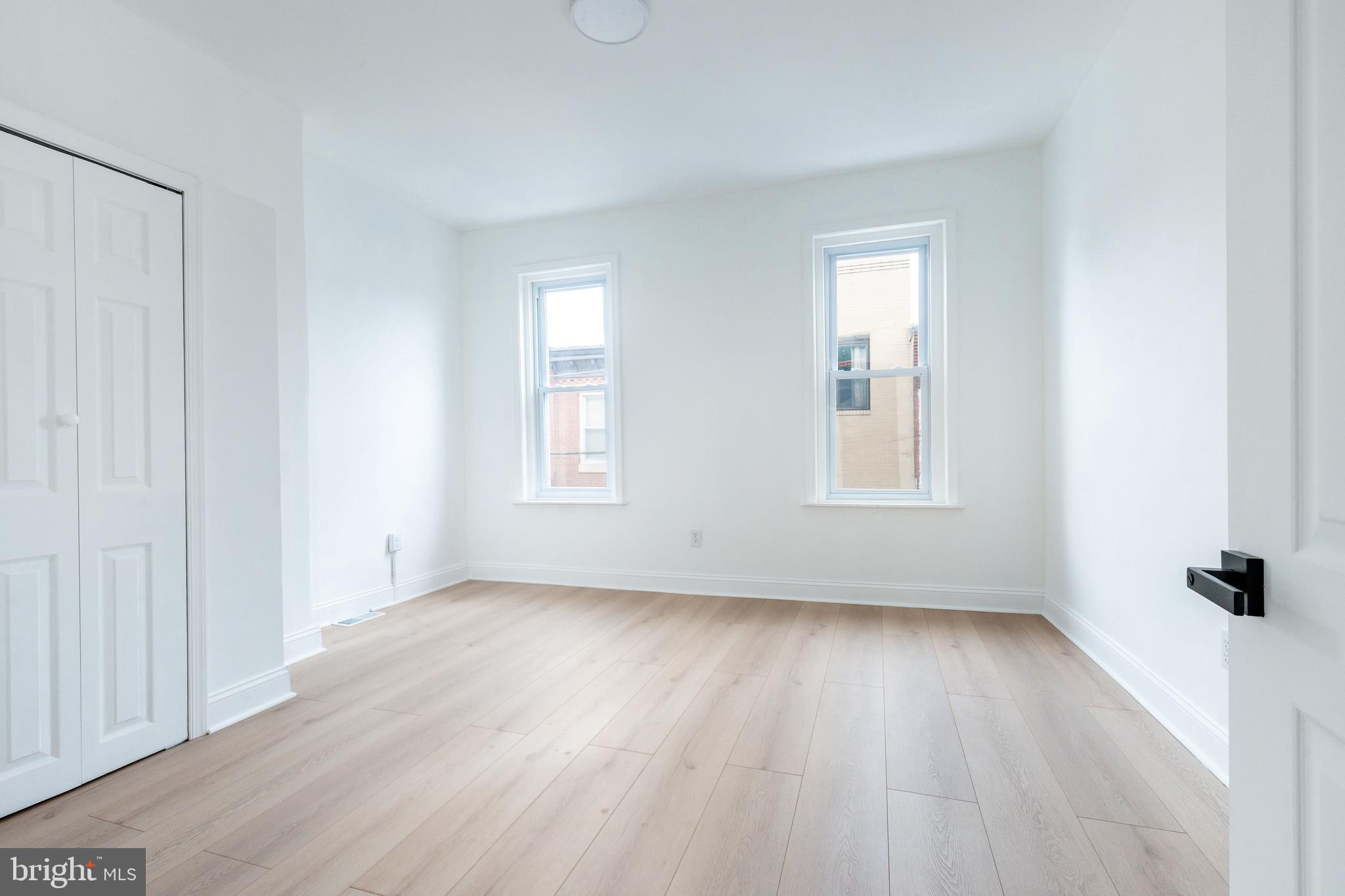 POINT BREEZE - Residential