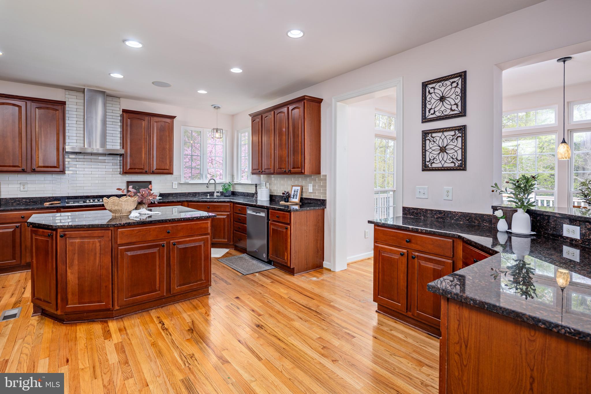 PERRY HALL - Residential