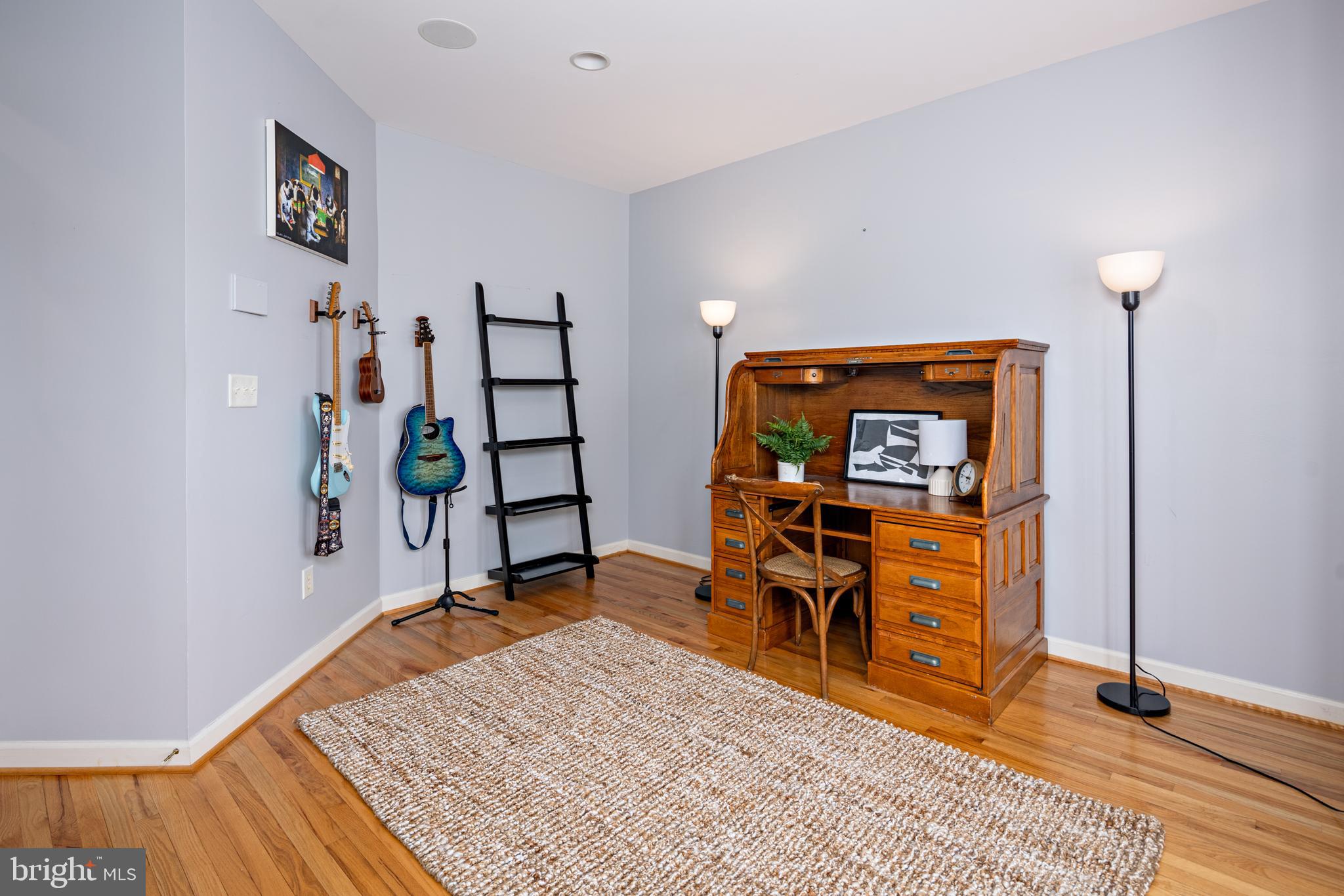 PERRY HALL - Residential