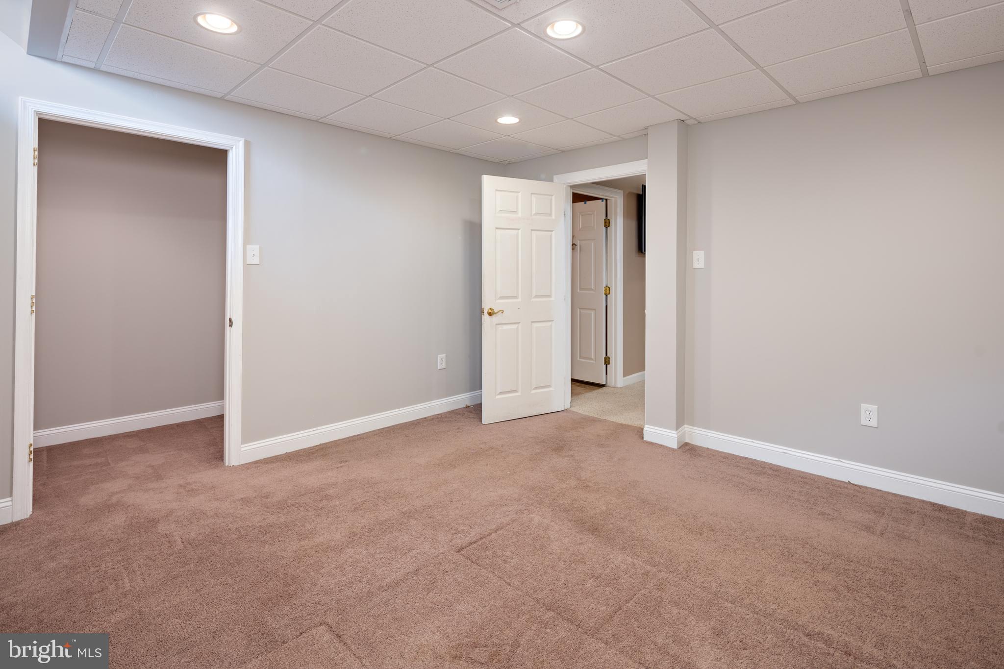 PERRY HALL - Residential