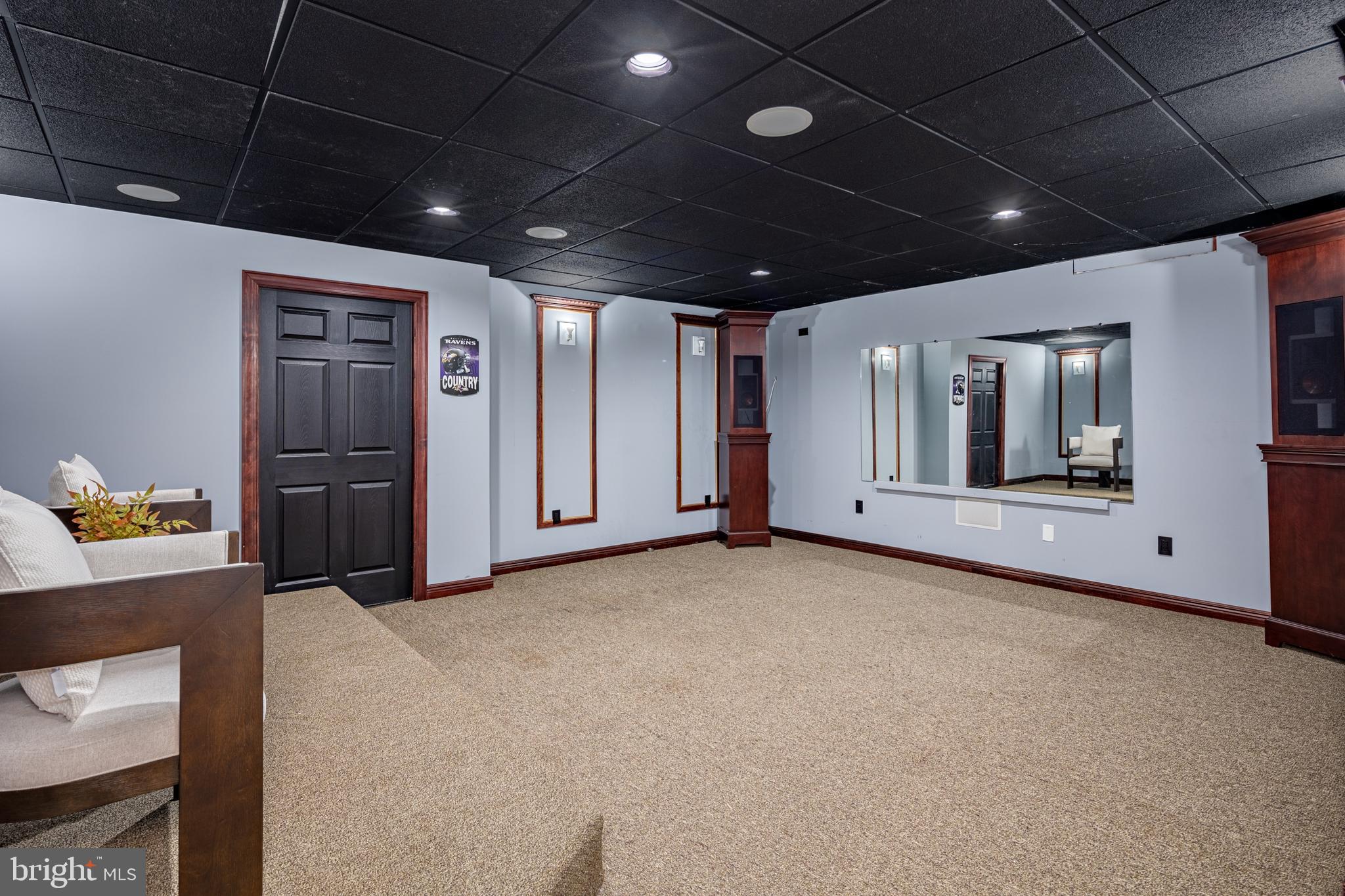 PERRY HALL - Residential