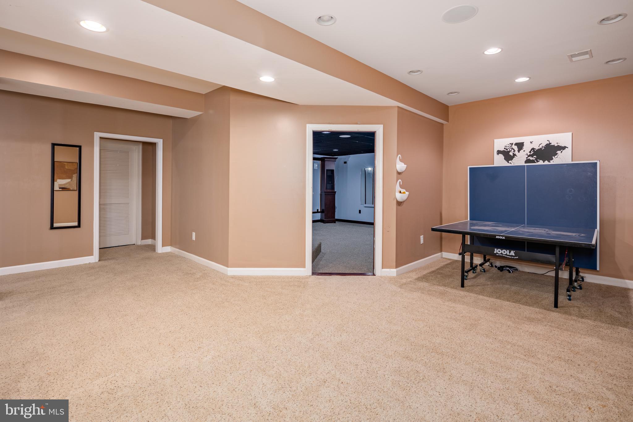 PERRY HALL - Residential