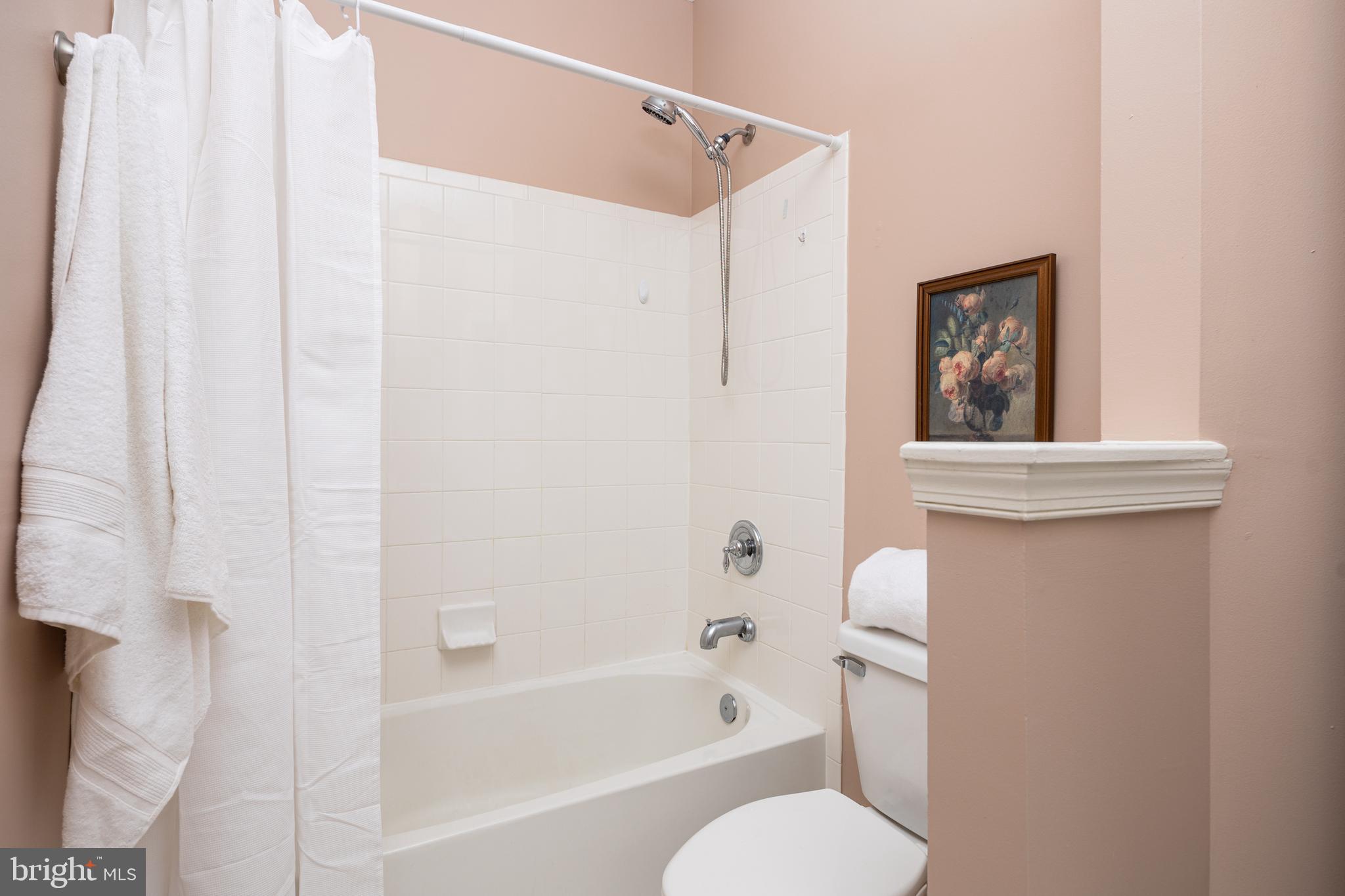 PERRY HALL - Residential