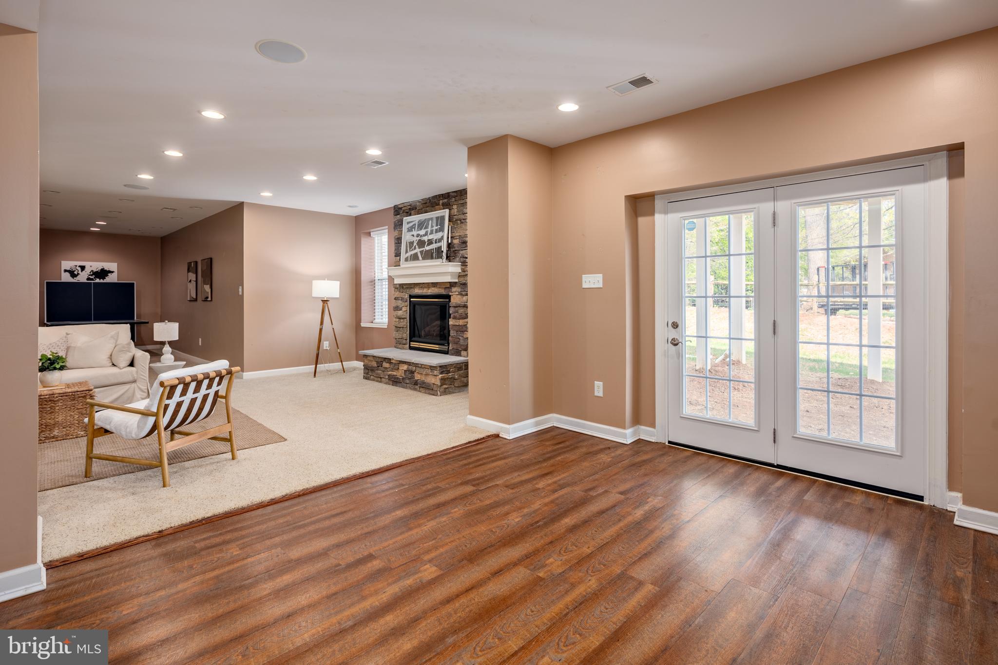 PERRY HALL - Residential