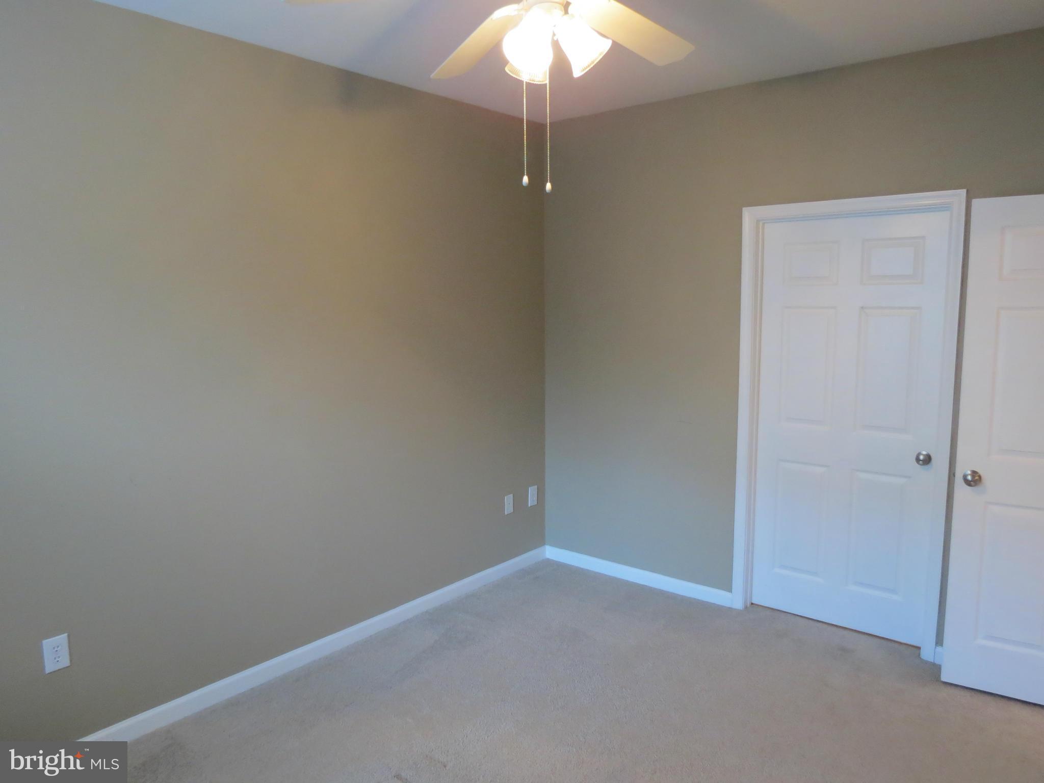 FAIRFAX RIDGE - Residential Lease