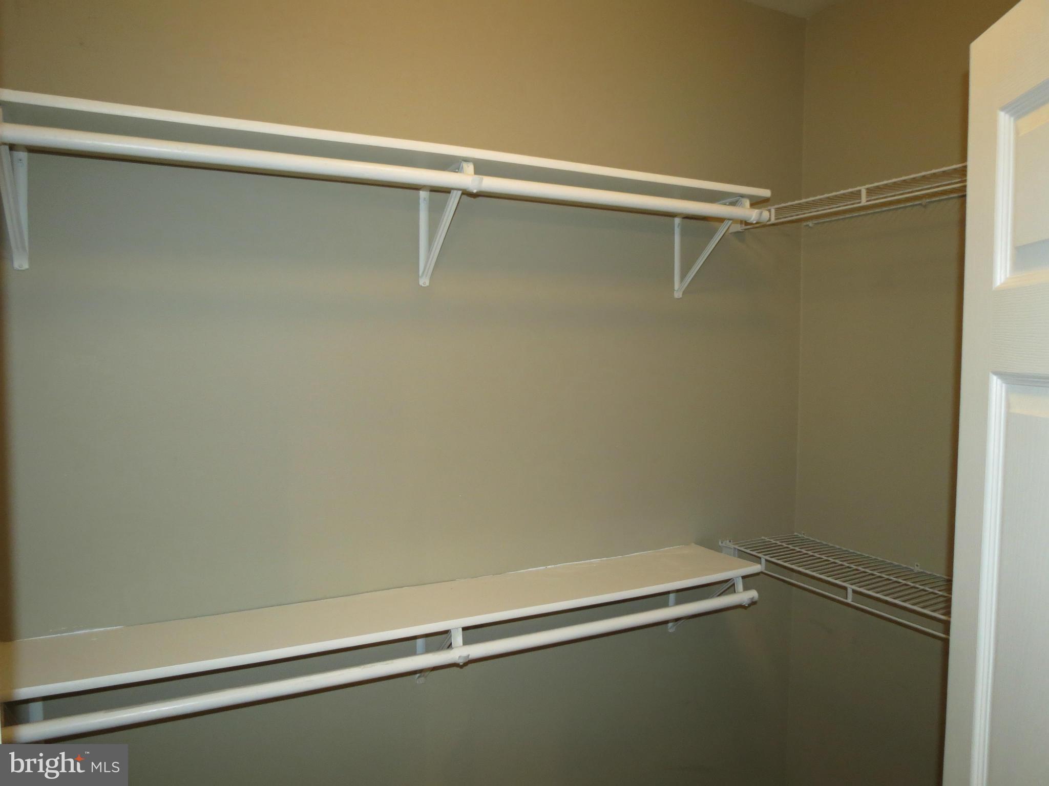 FAIRFAX RIDGE - Residential Lease