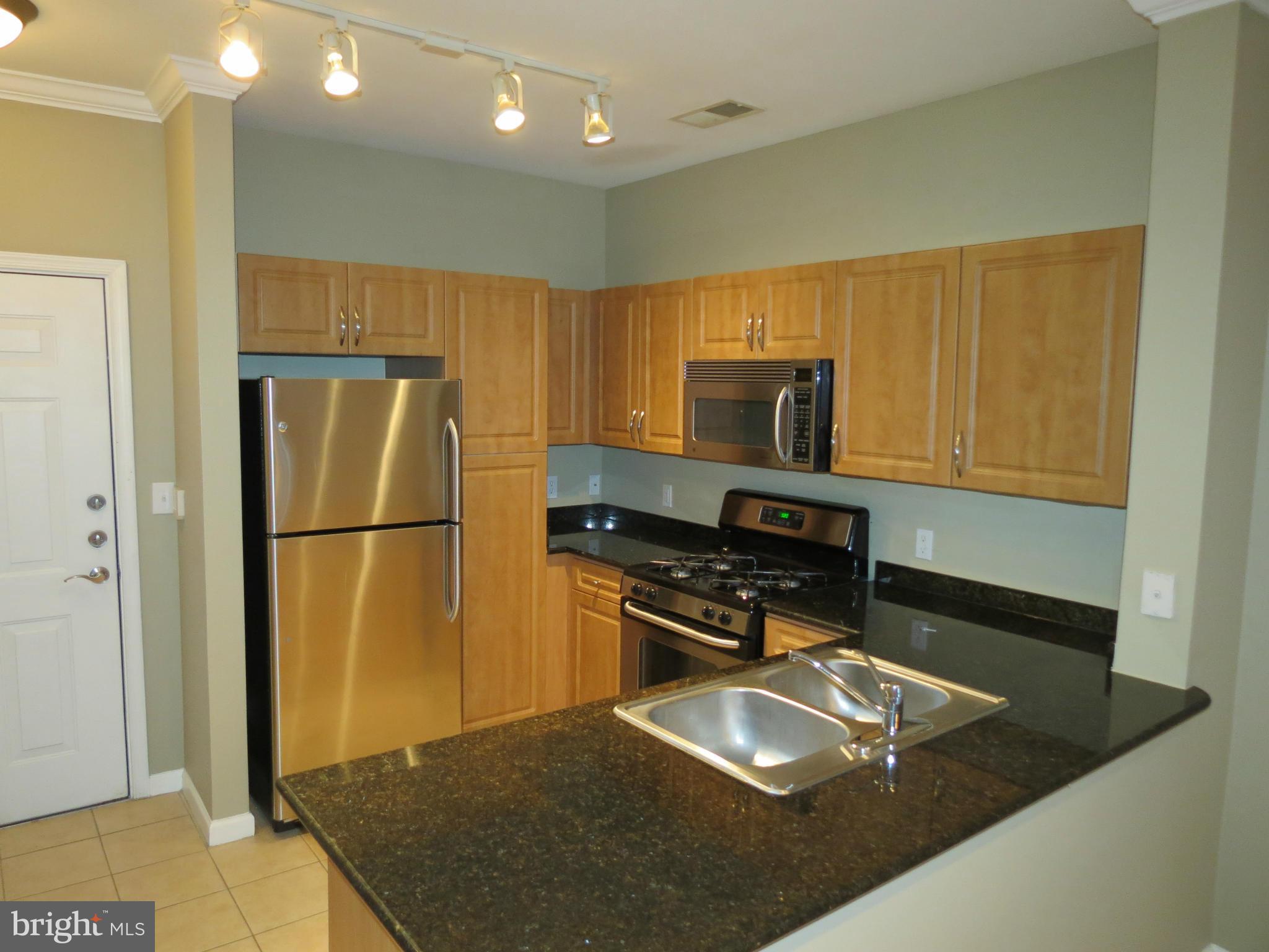 FAIRFAX RIDGE - Residential Lease