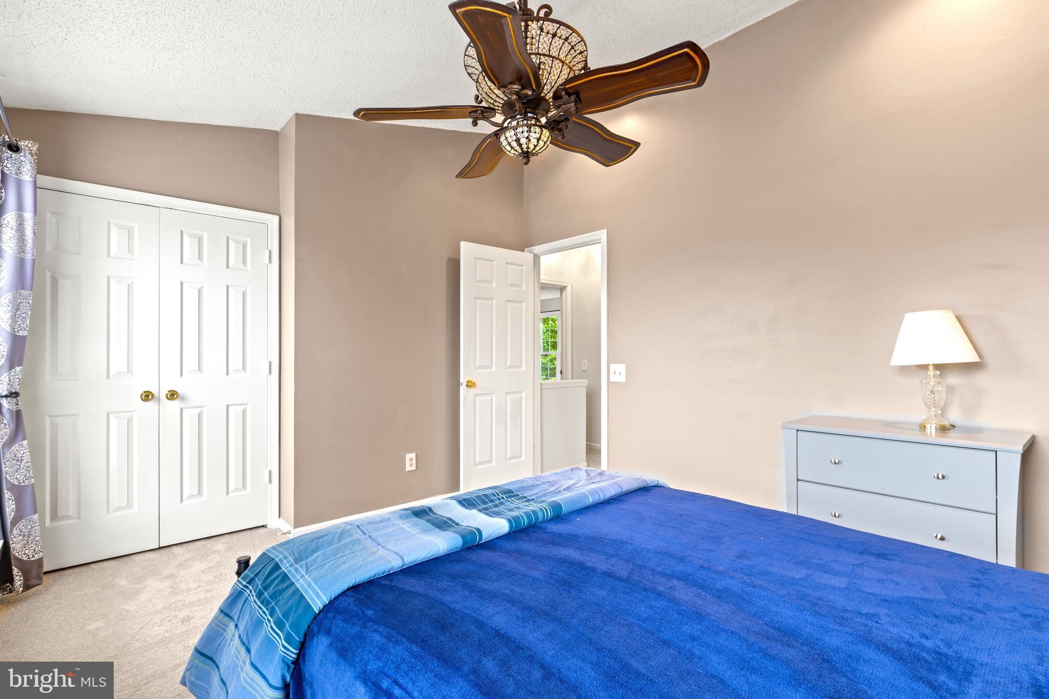 OAKENSHAW - Residential